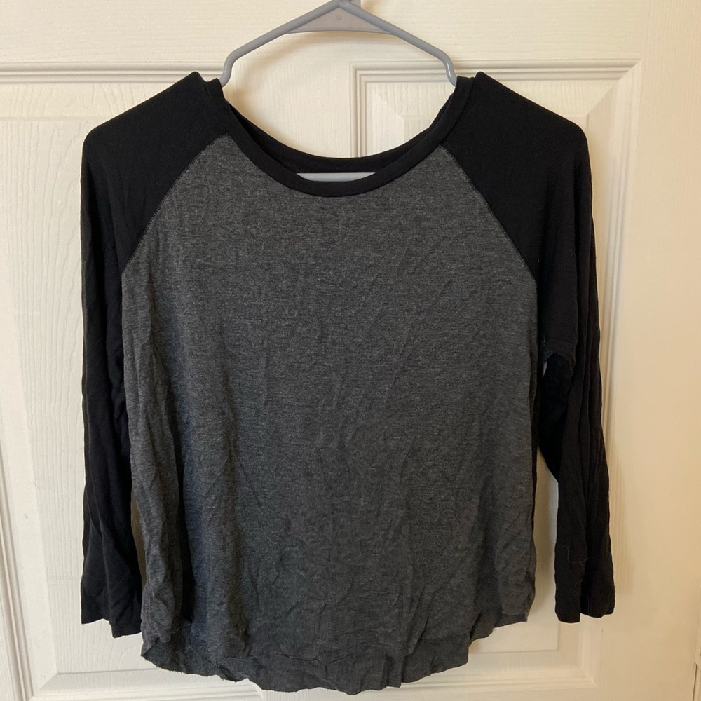Cropped baseball tee